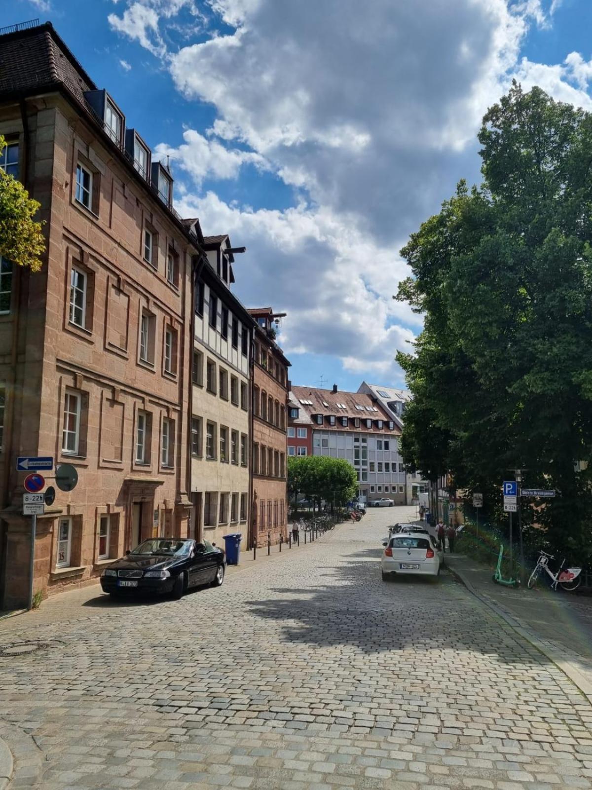 Altbau Charme In Der Nuernberger Innenstadt Exterior foto